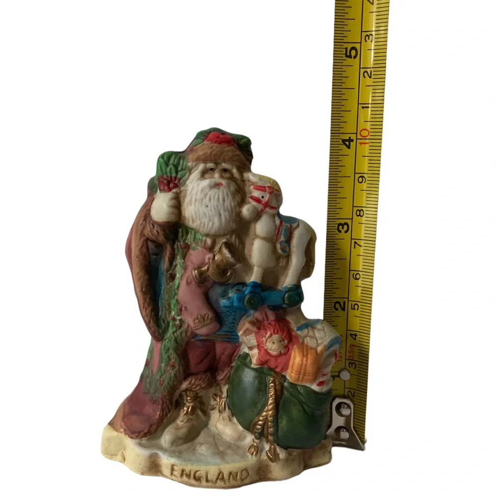 Santa's of the‎ Nations England 8901 Hand Painted Porcelain RSVP 1991 - NO BOX